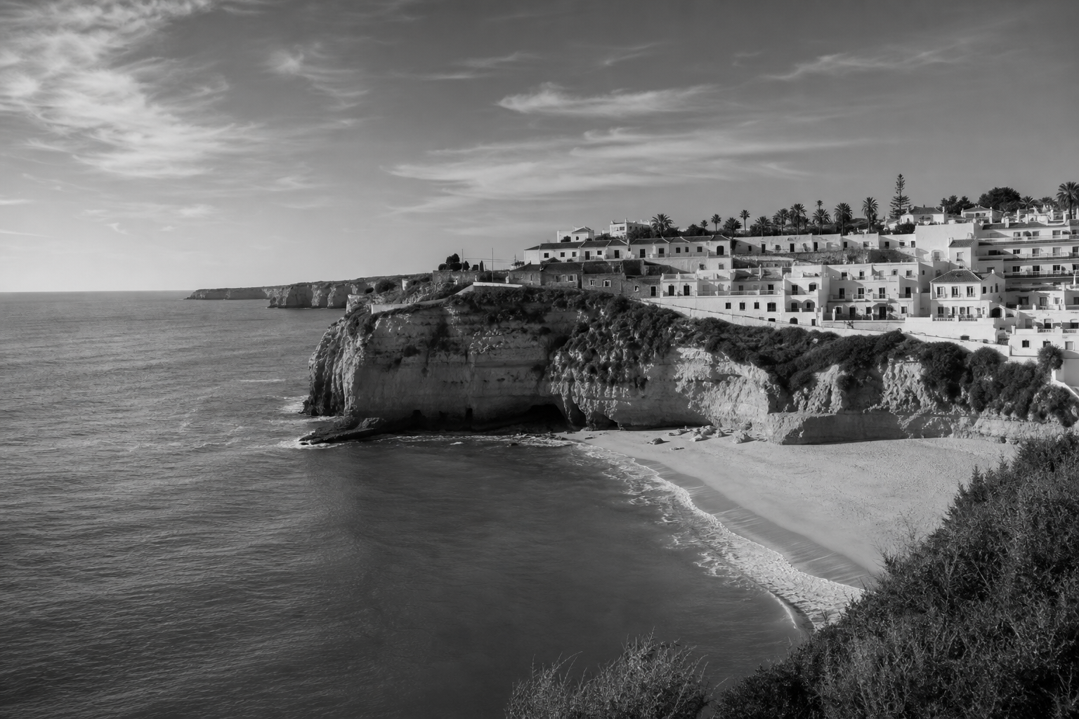 Black and white Algarve Portugal coastal cityscape for private investigator services in the Algarve and Faro